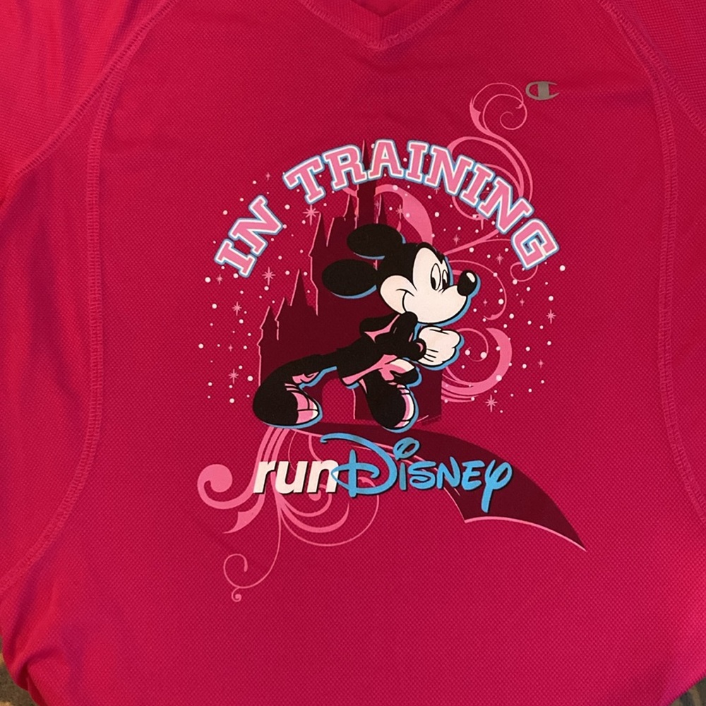 Run Disney running shirt size Large
